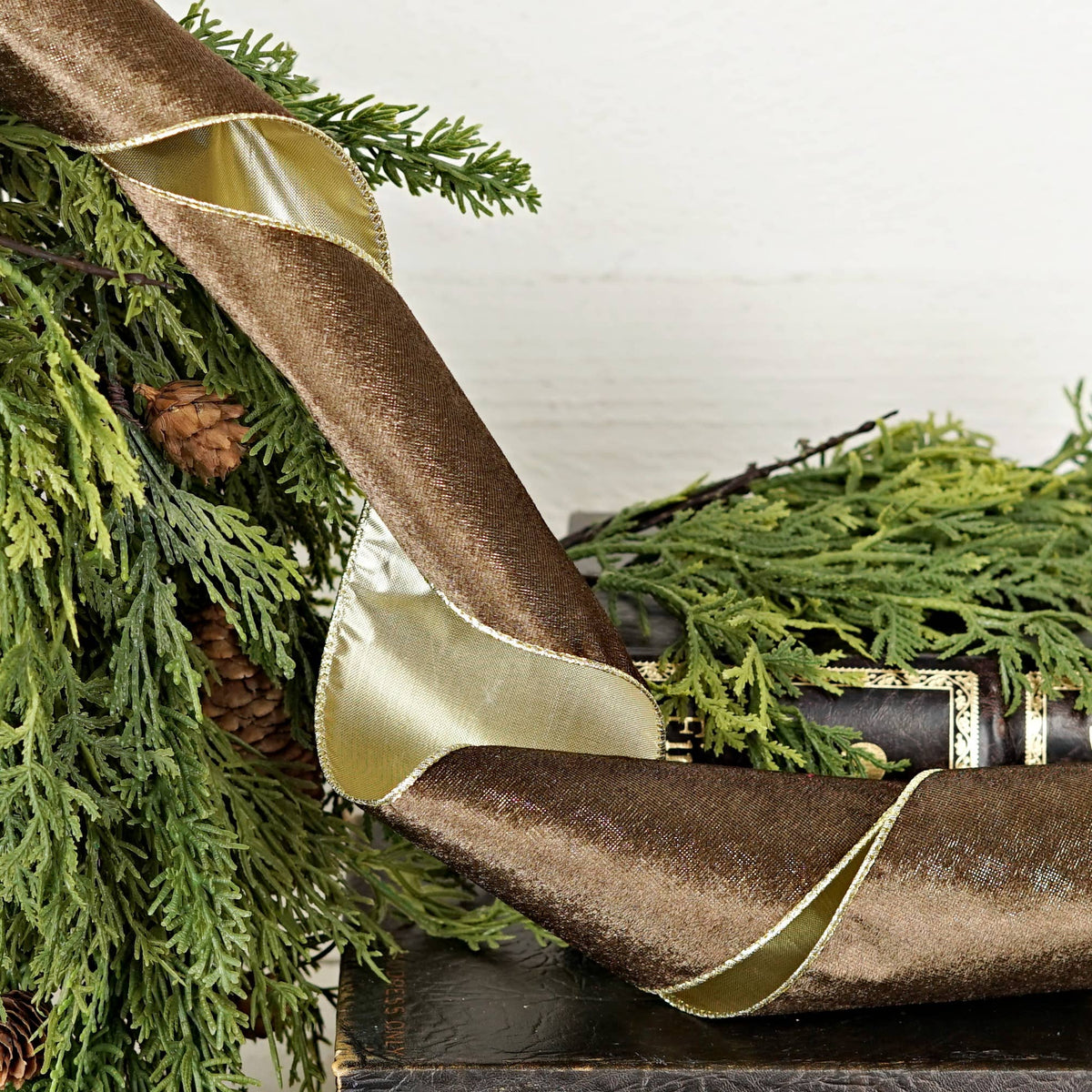 Cappuccino Velvet Wired Christmas Ribbon – 4" x 10 Yards