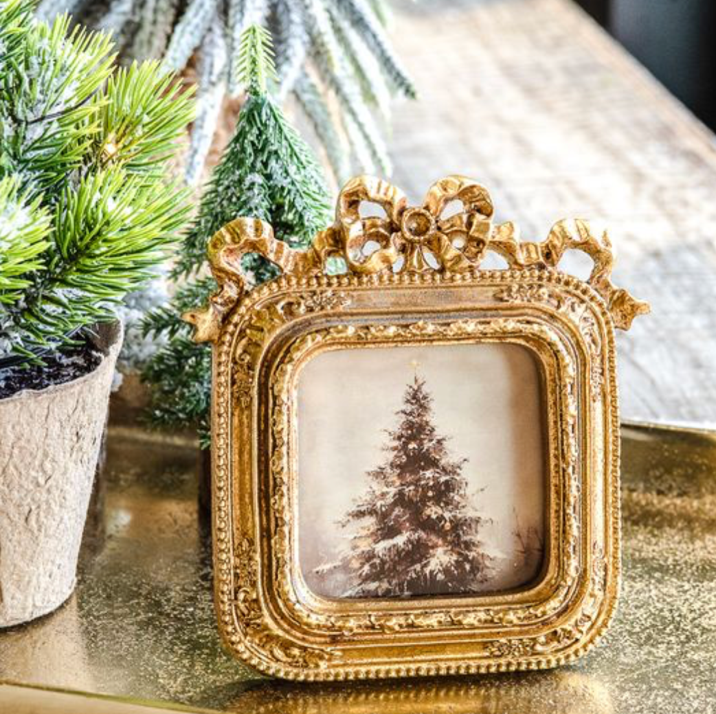 4" GOLD VINTAGE PHOTO FRAME