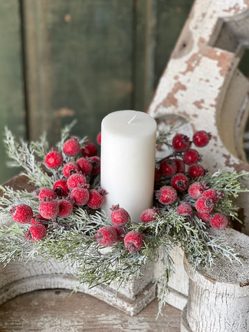 Icy Yule Berry Fir Candle Ring – 13"