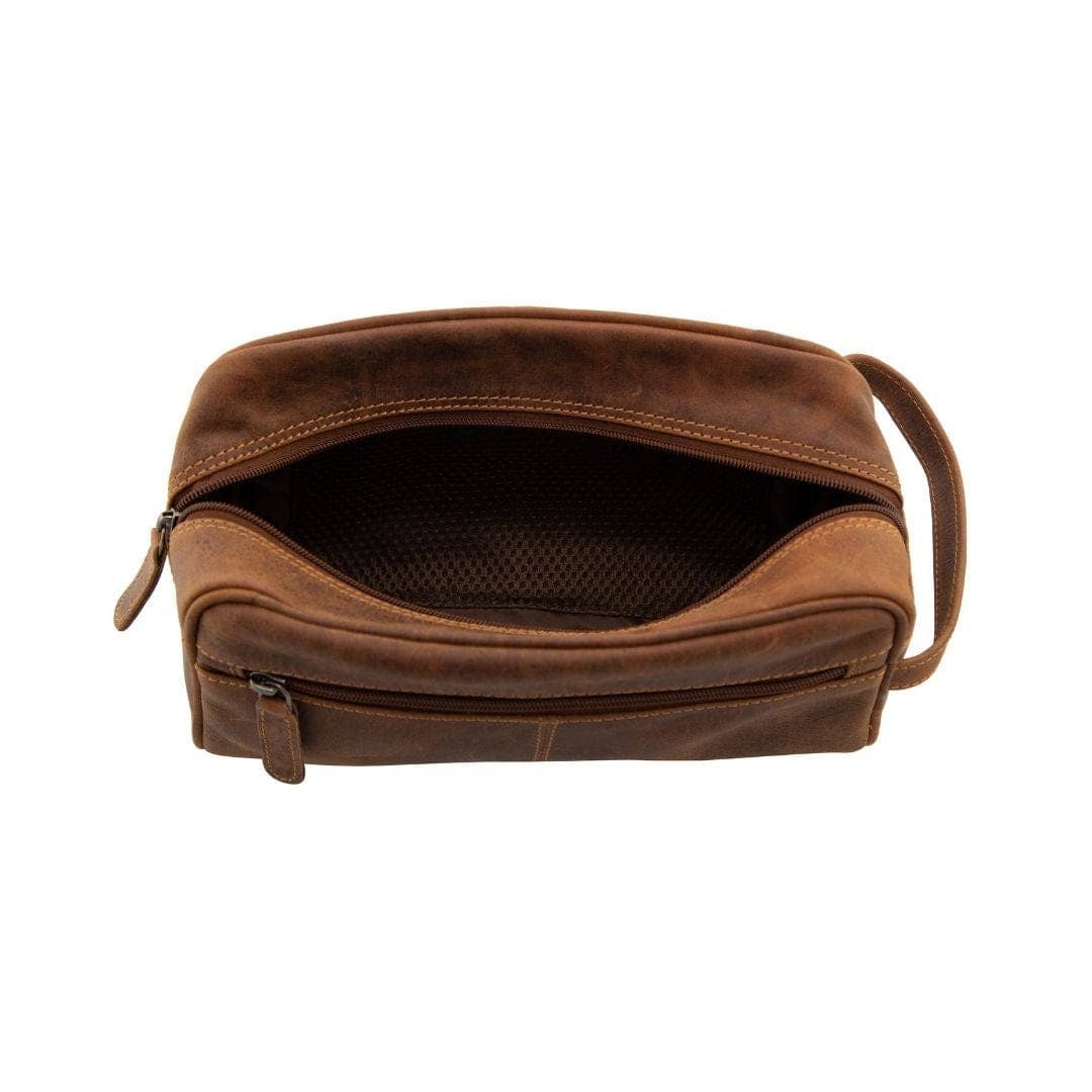 Leather Banff Toiletry Bag: Sandal