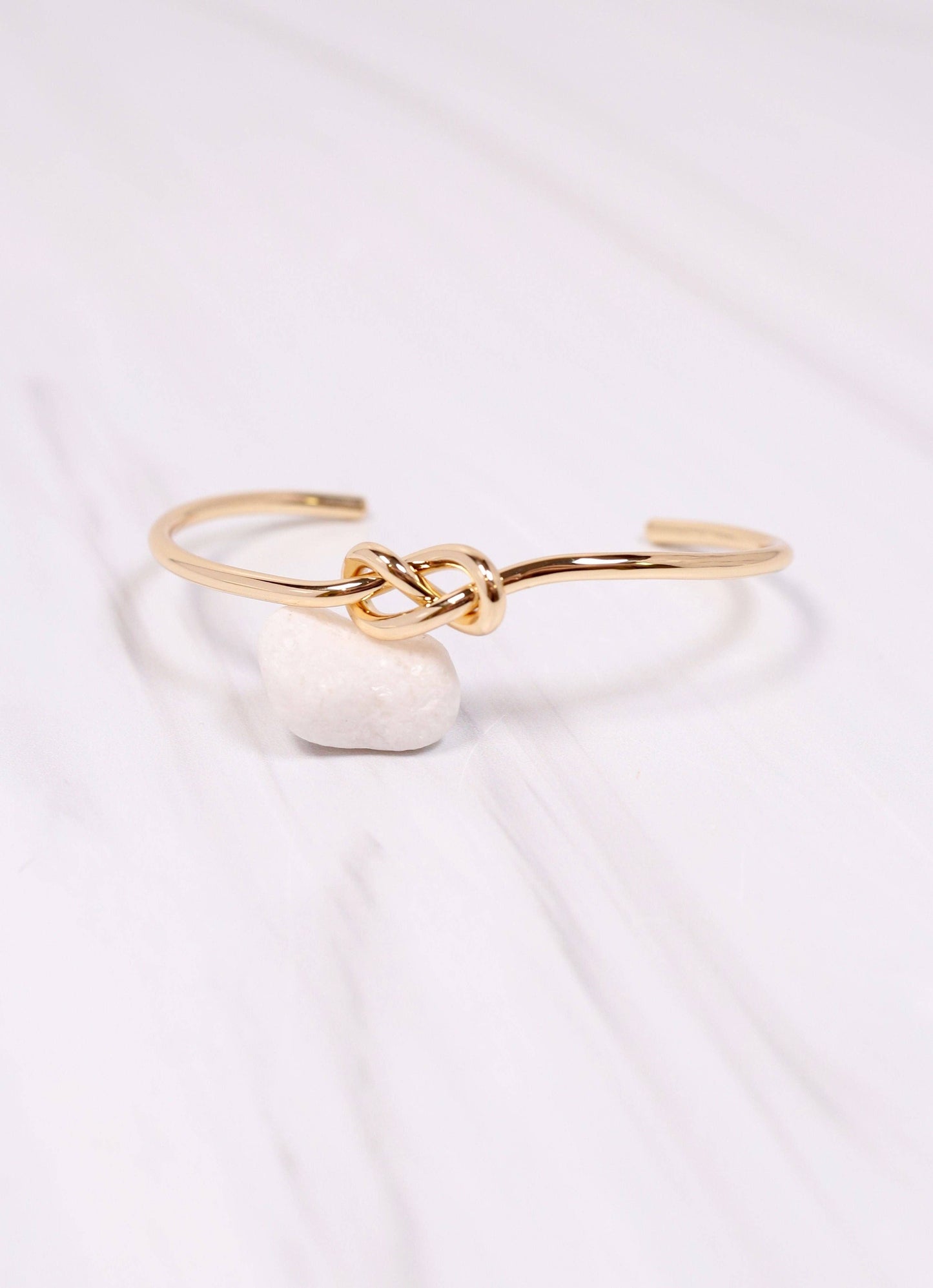 Norman Knot Cuff Bracelet GOLD: Default