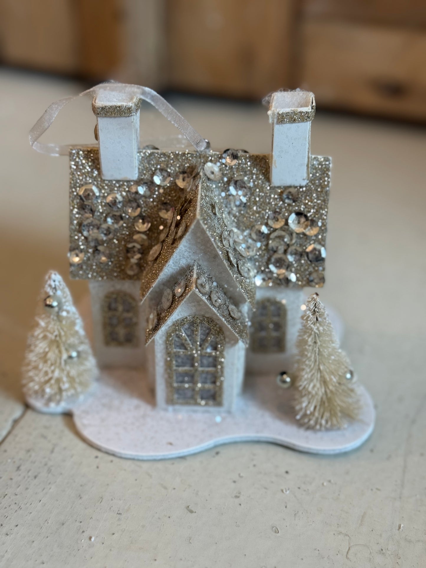 Lighted House Orn.