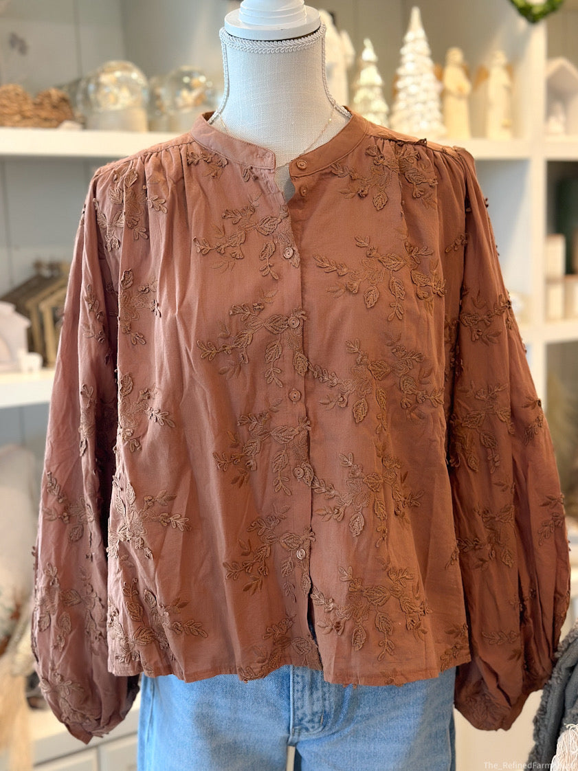 Chestnut Applique Solid ¾ dolman sleeve