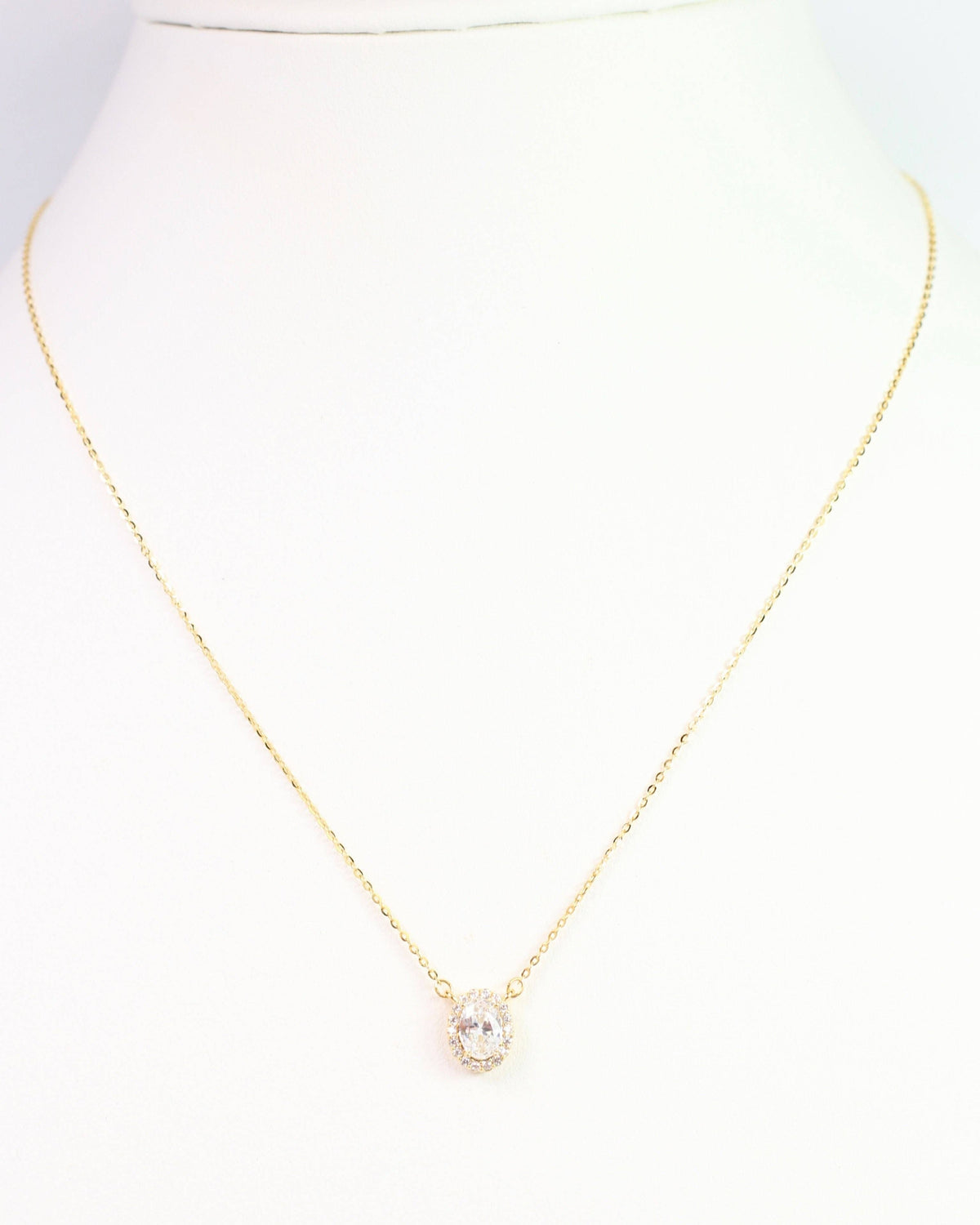 Knightbridge Crystal Necklace Gold