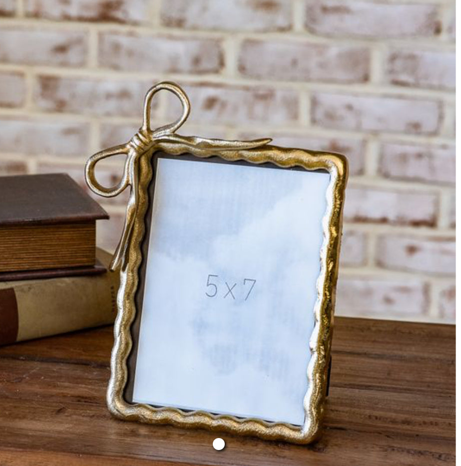 Gold Ribbon Photo Frame