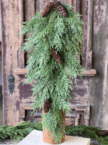 Celtic Cedar Drop – 30"