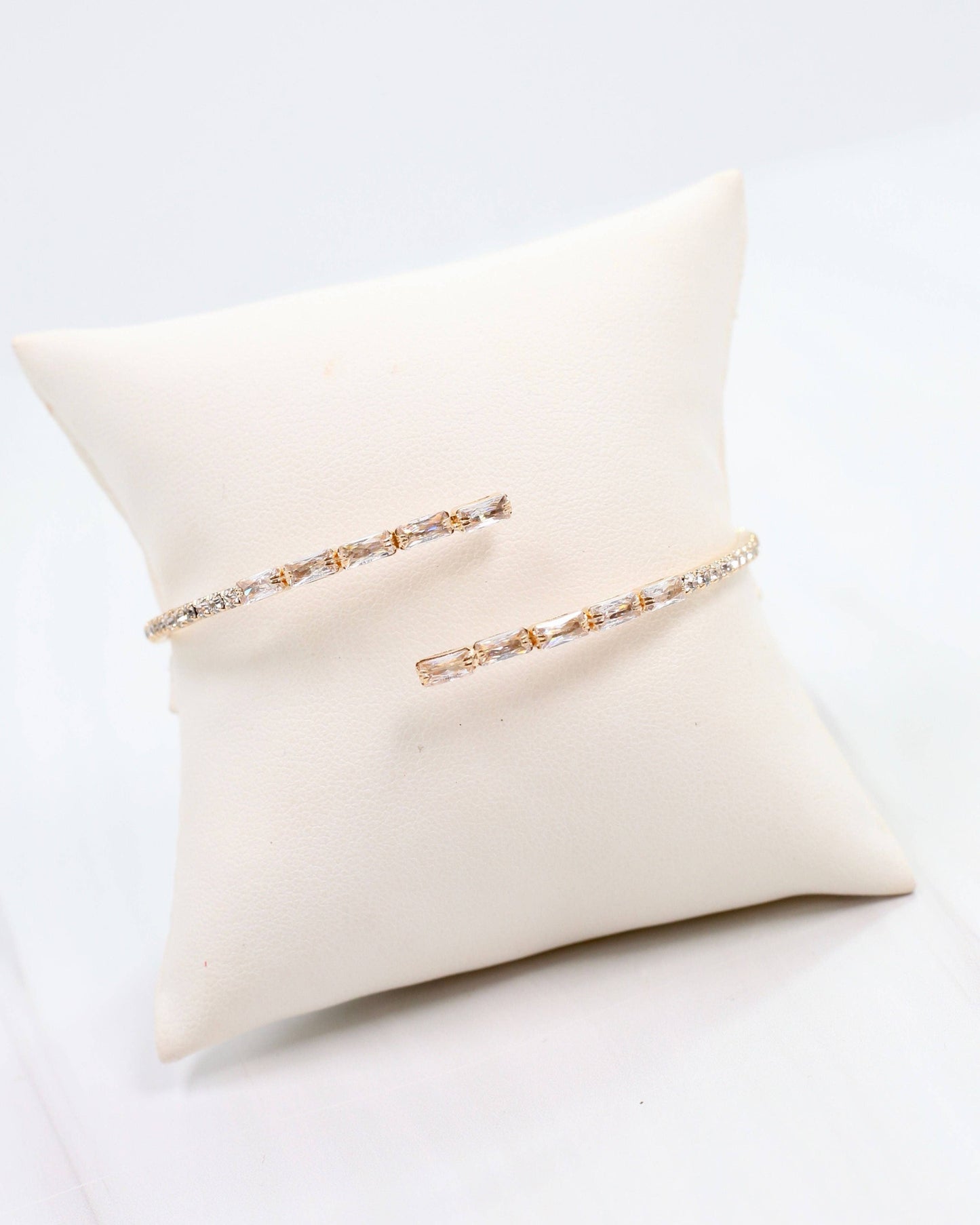 Hoover CZ Stretch Bracelet Gold