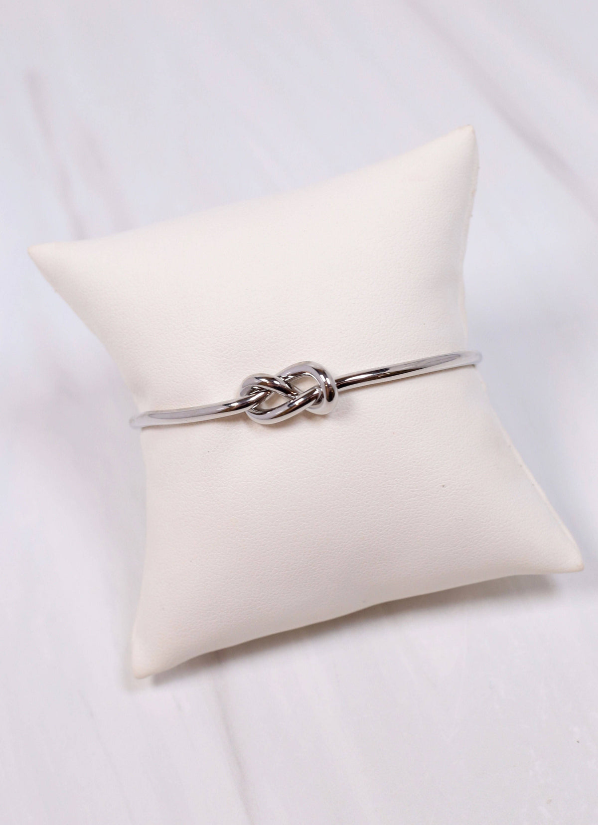 Norman Knot Cuff Bracelet SILVER: Default