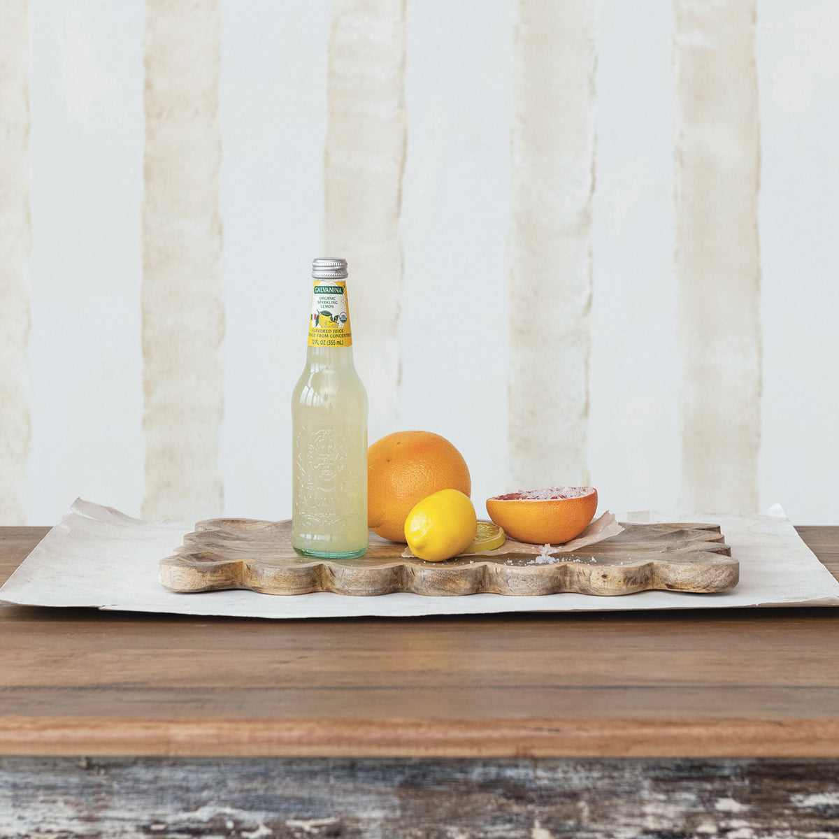 Mango Wood Tray w/ Scalloped Edge, Natural