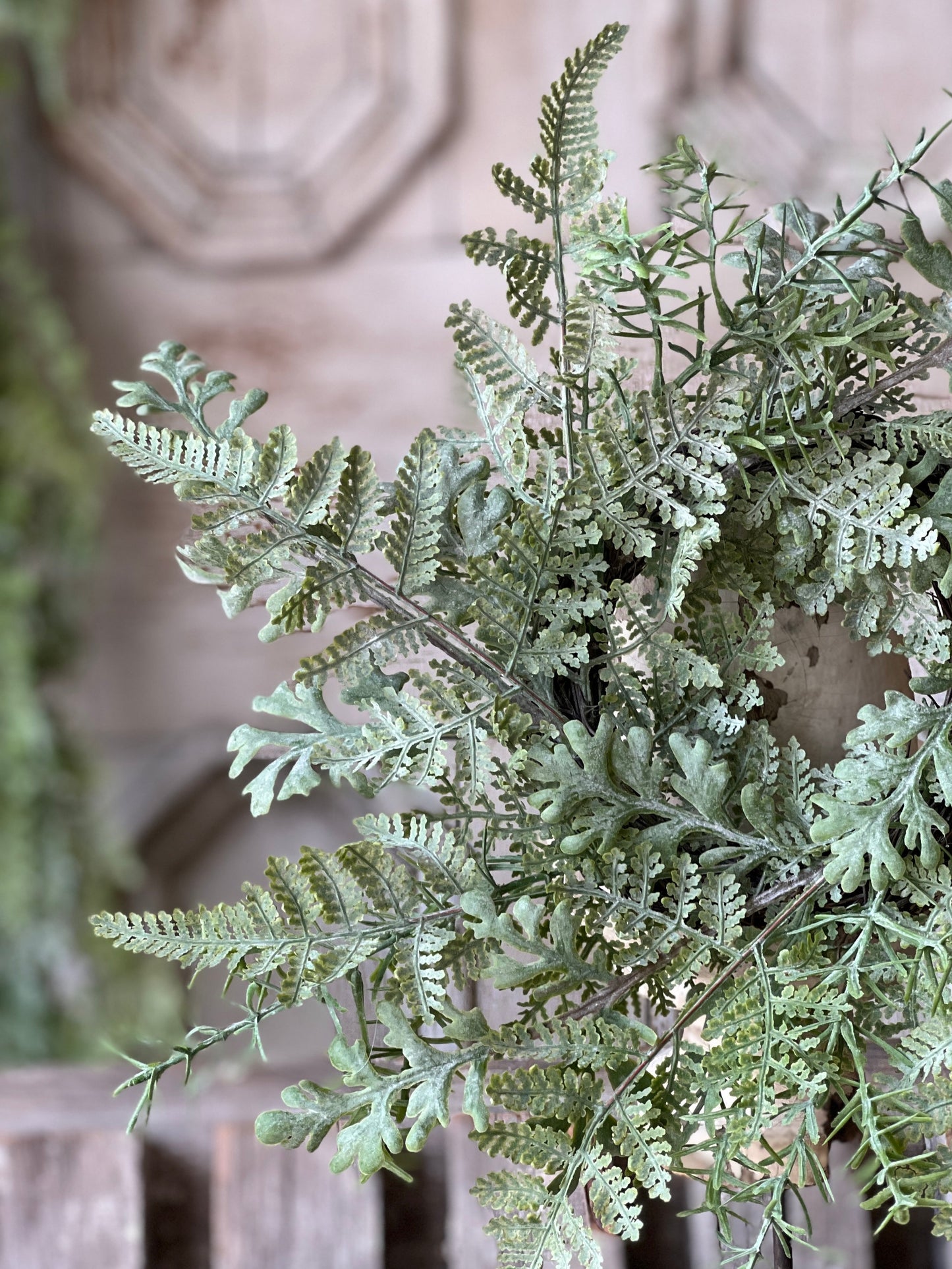 Understory Fern Candle Ring | 12"