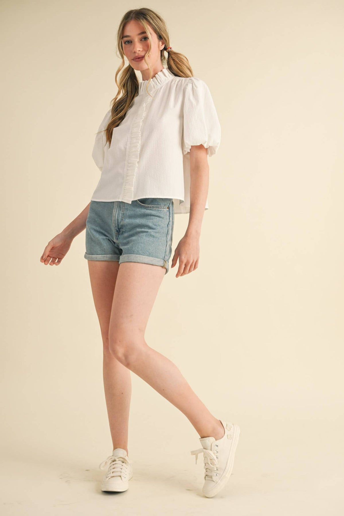 STRIPED RUFFLE BUTTON DOWN TOP MTP3750: PEACH CORAL, L