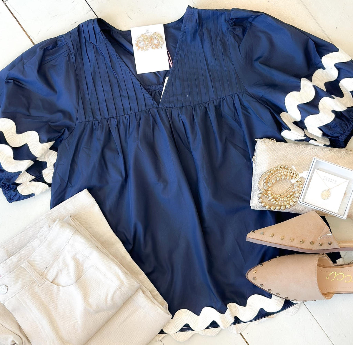 Navy/Ivory Top W/ric rac trim