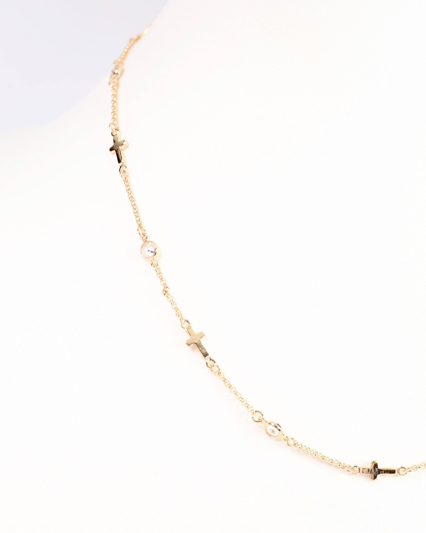 Eliza Cross Necklace Gold