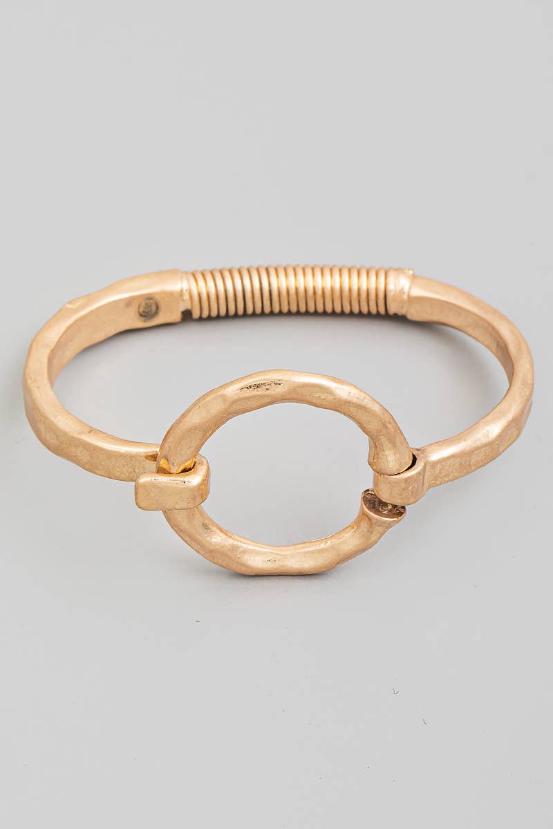 Hammered Circle Bangle Bracelet: WG