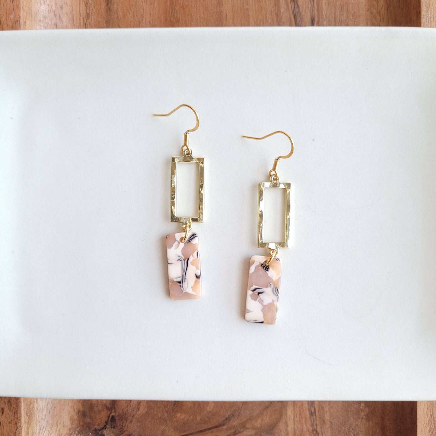 Raya Earrings - Sandstone