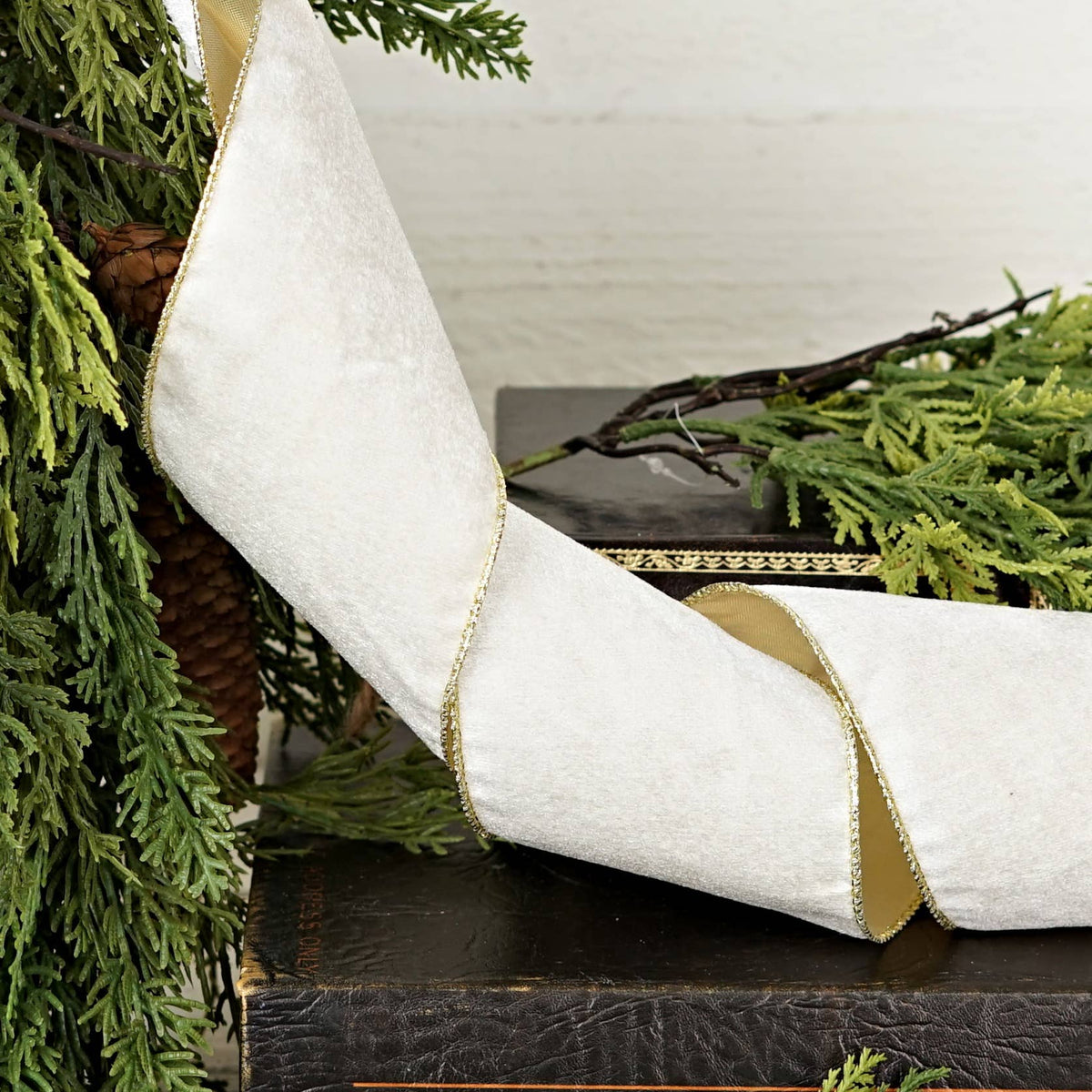 Ivory Velvet Wired Christmas Ribbon with Gold Backing – 4" x 10 Yards