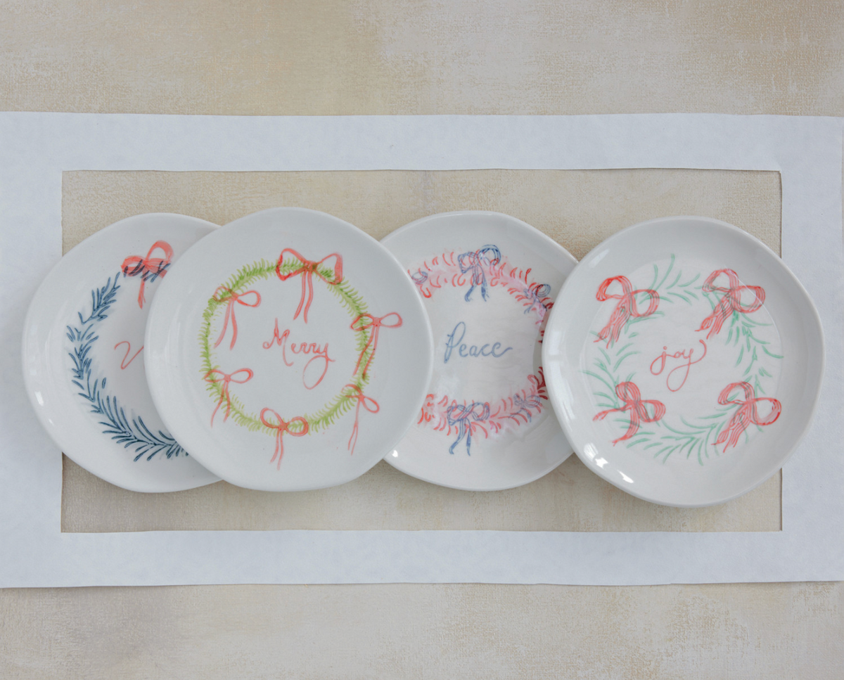 Stoneware Holiday Wreath Plate – 4 Styles