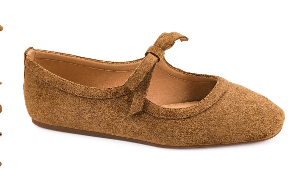 LAYOVER FLAT | Camel