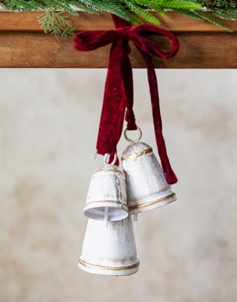 White & Gold Bell Cluster with Red Velvet