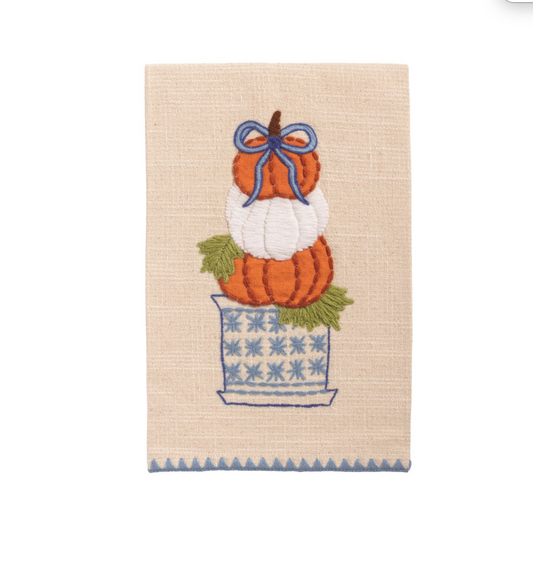 STACKED PUMPKIN APPLIQUÉ TOPIARY TOWEL