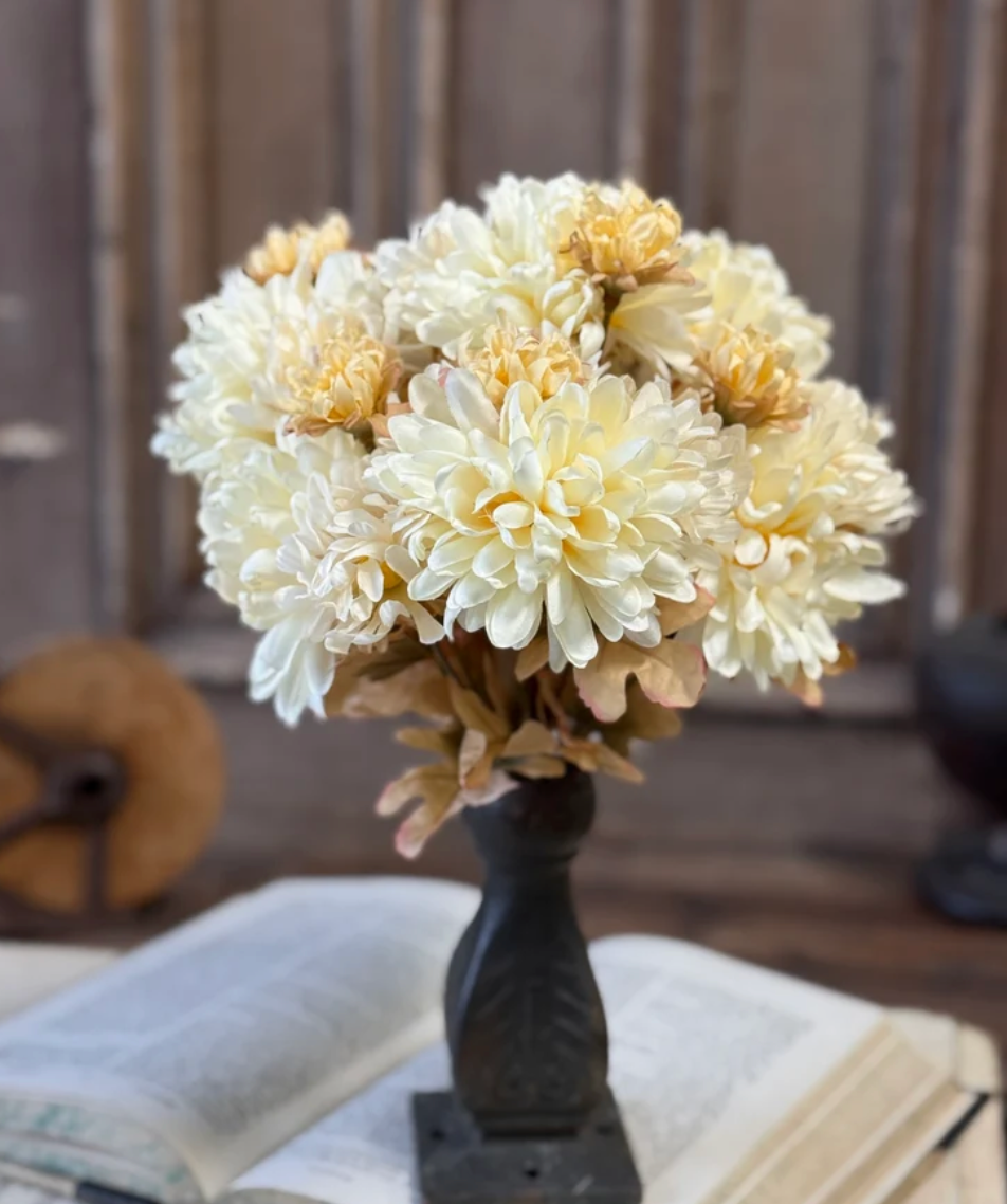 Darlington Bouquet | 12" | Cream