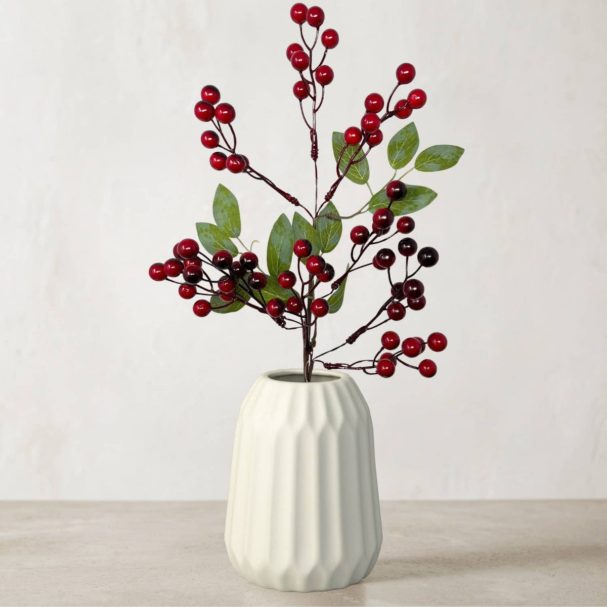Lodge Berry Pick w/ Leaves 19'' - Deep Red
