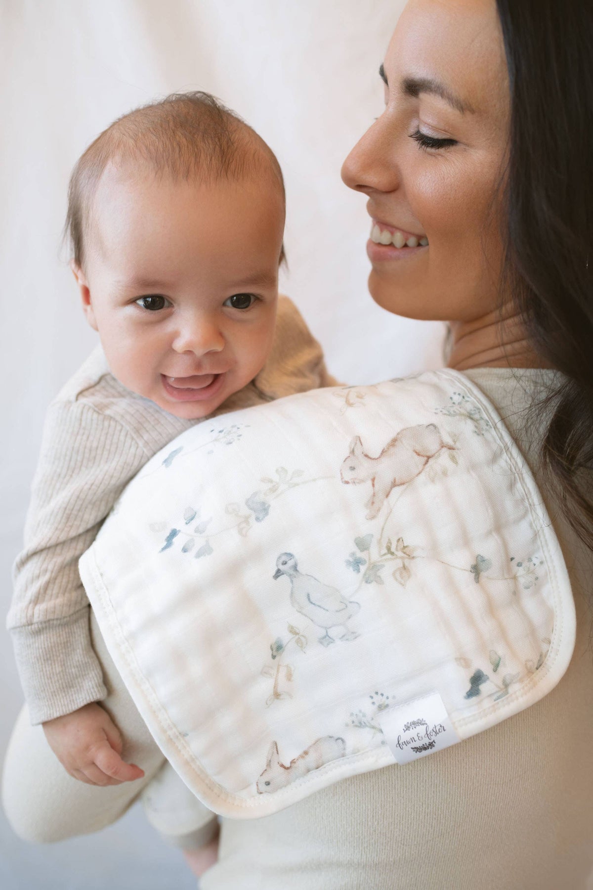 Organic Premium Oversized Absorbent Burp Cloths | Ivy Hollow