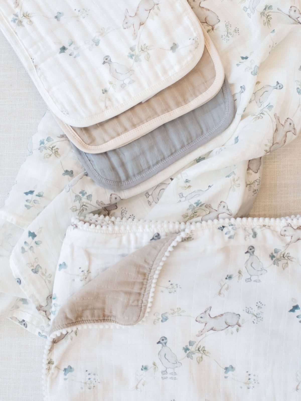 Organic Premium Oversized Absorbent Burp Cloths | Ivy Hollow