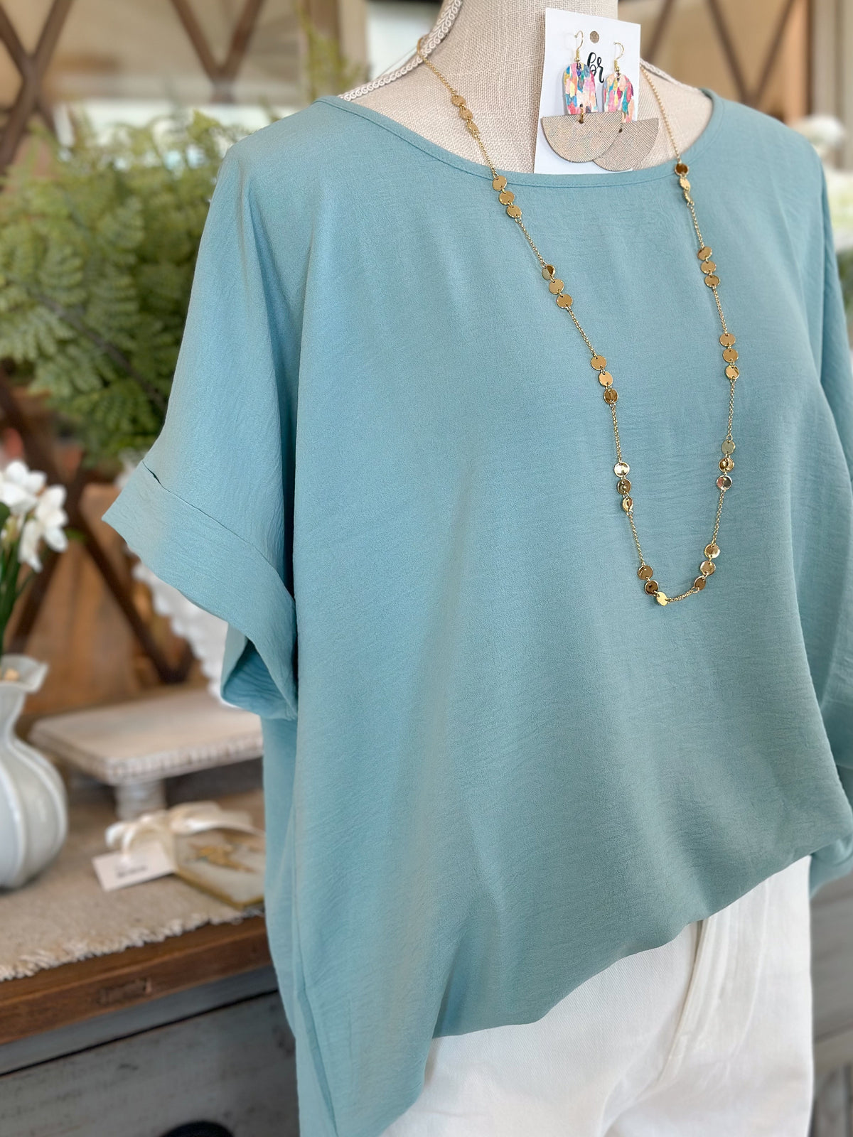 Aloe scoop neck top-Curvy