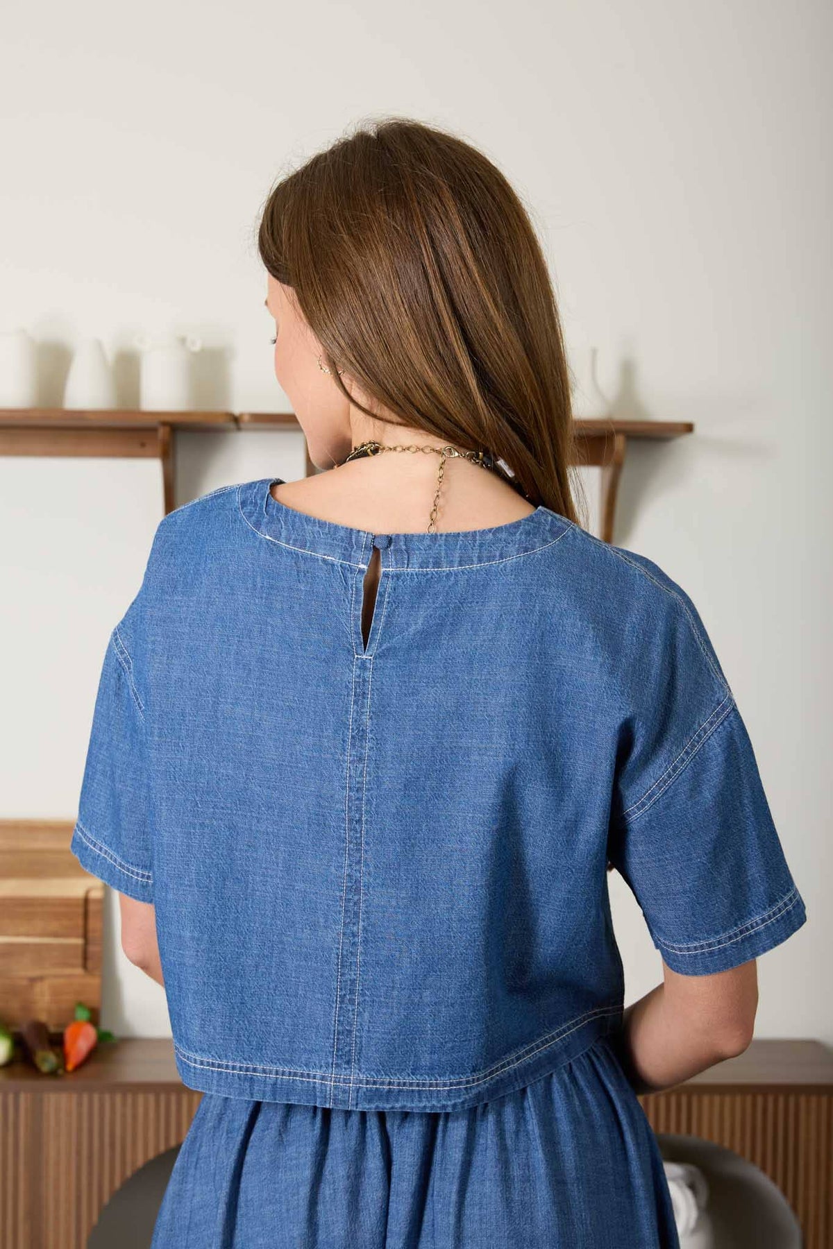 ROUND NECK SHORT SLEEVE CROPPED DENIM TOP : DENIM