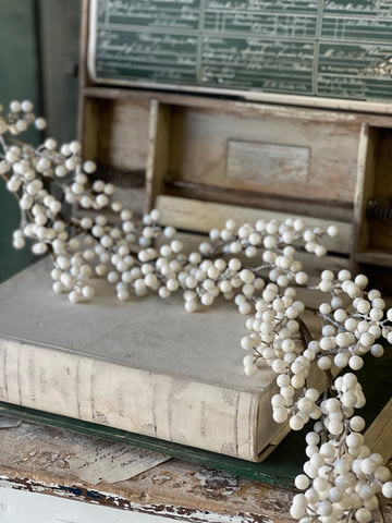 Icy Snowdrop Berry Garland | 5"