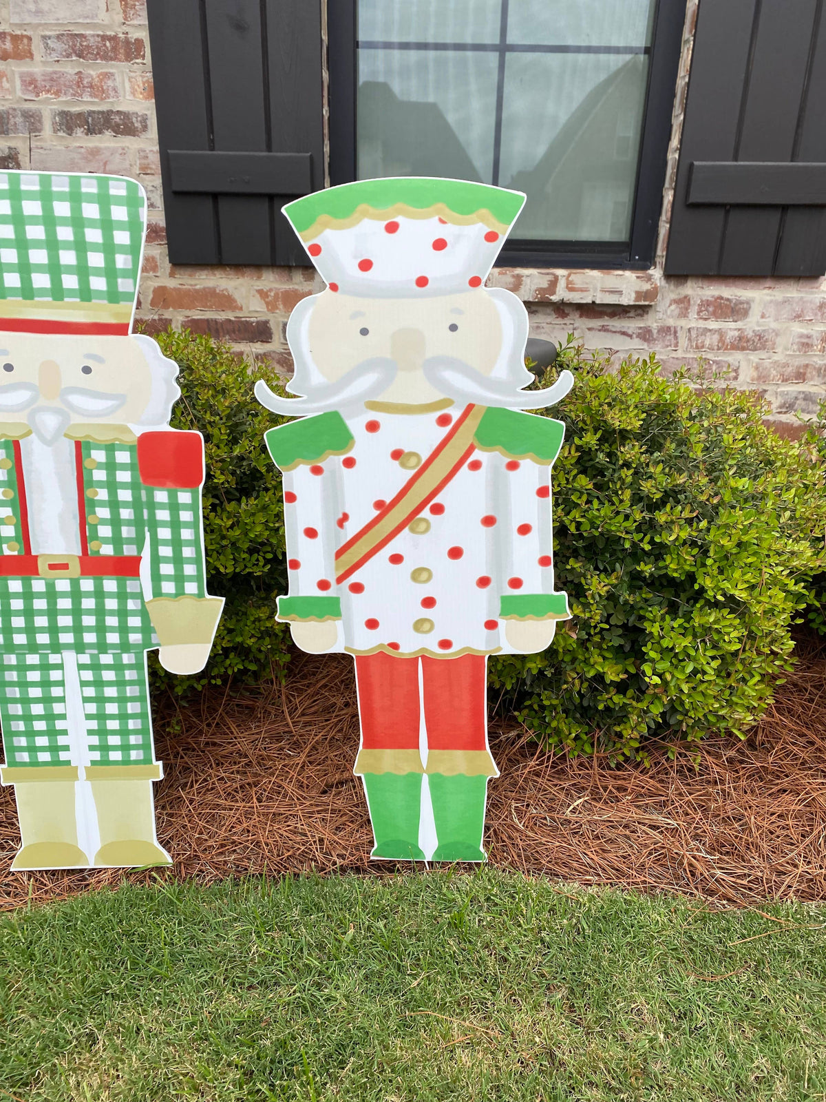Traditional Nutcrackers -MEDIUM: Red