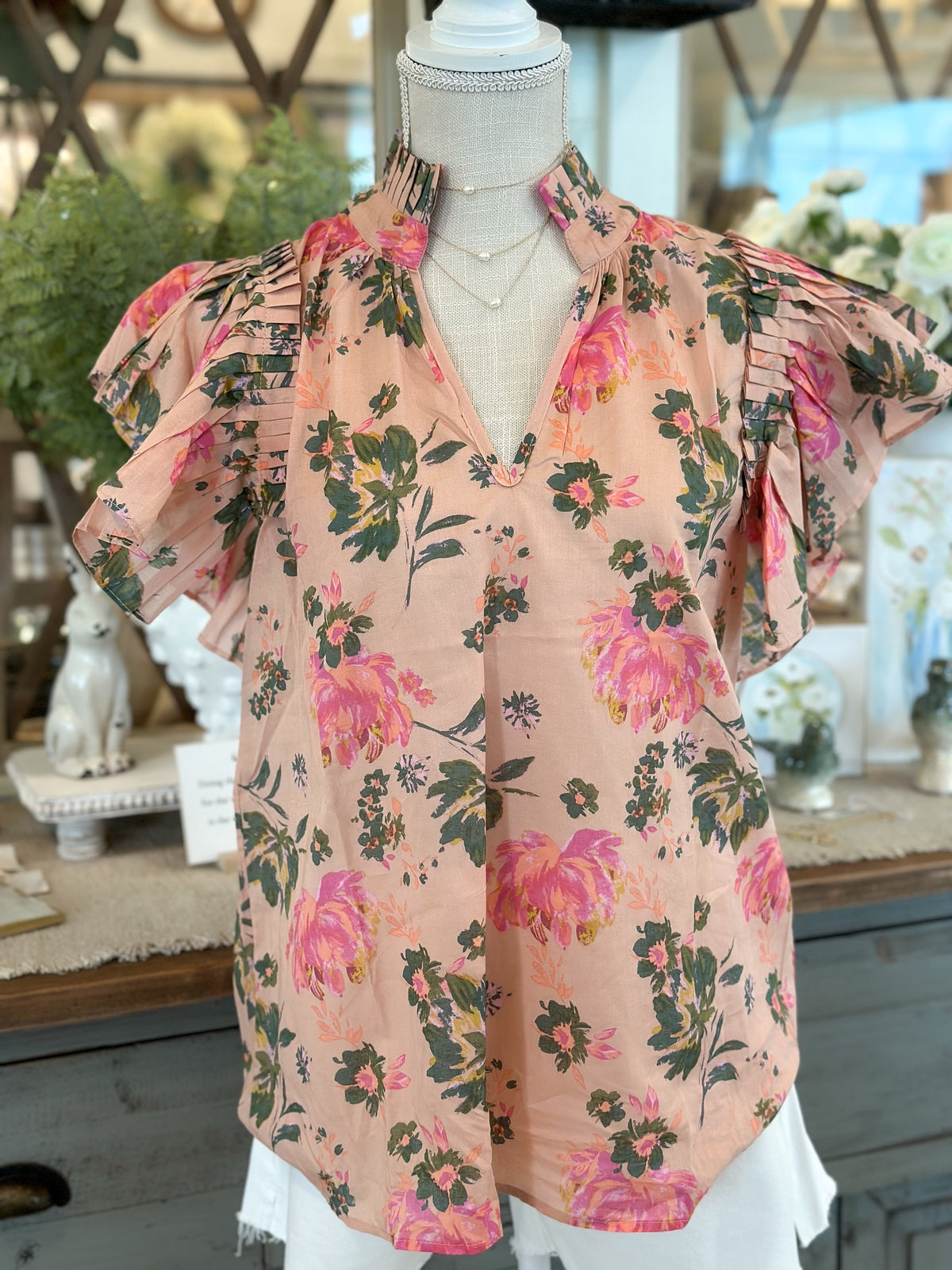 Floral V-neck-Peach Top