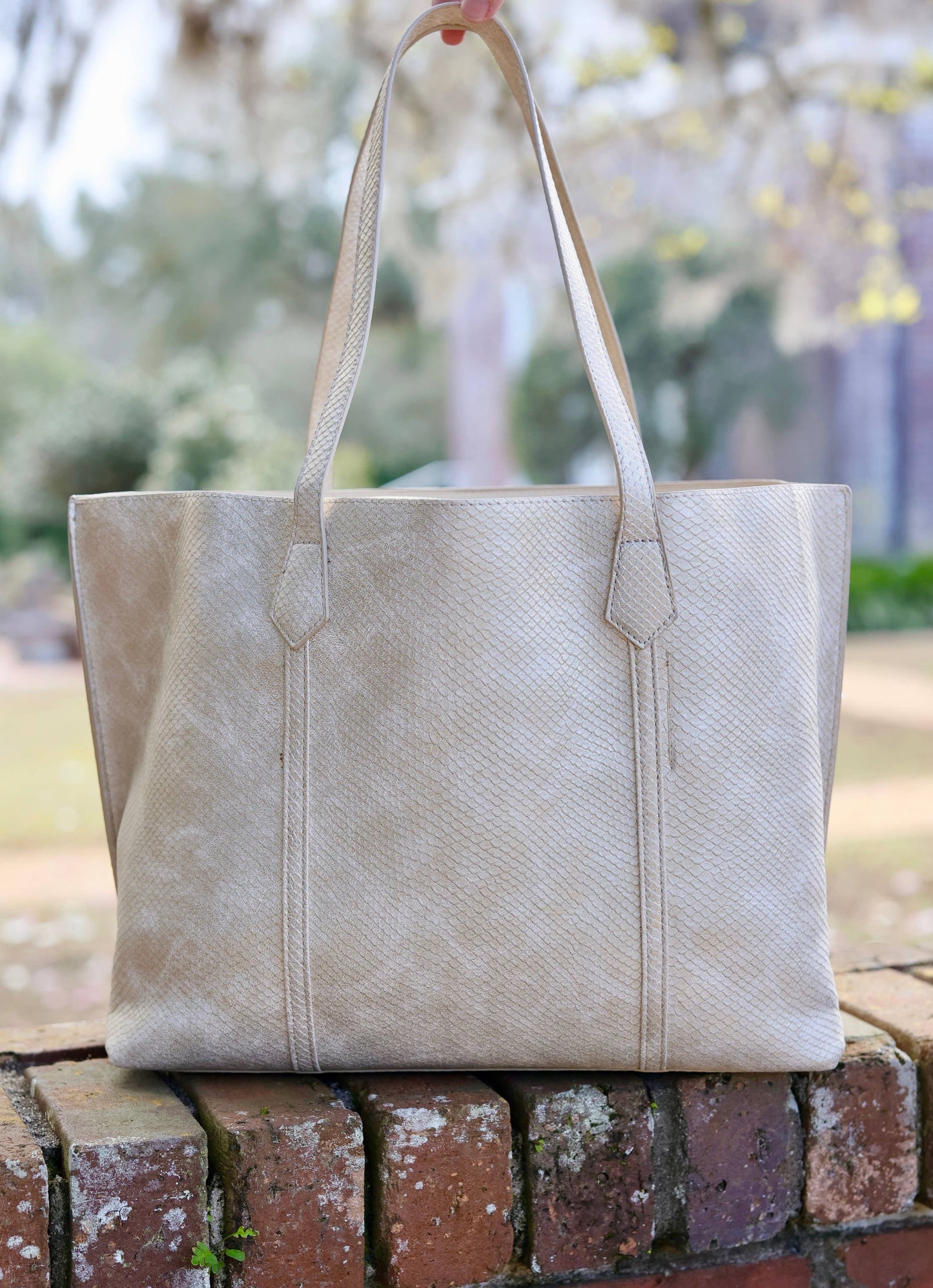 Heath Tote Bag SHIMMER CHAMPAGNE: Default