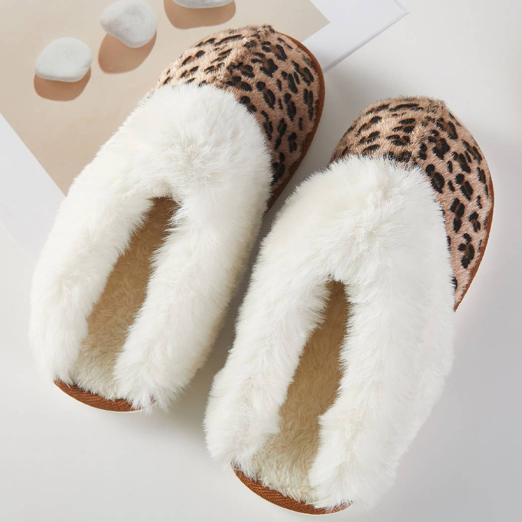 Cozy Leopard Faux Fur Lined Leopard Slippers: LEOPARD, ONE SIZE