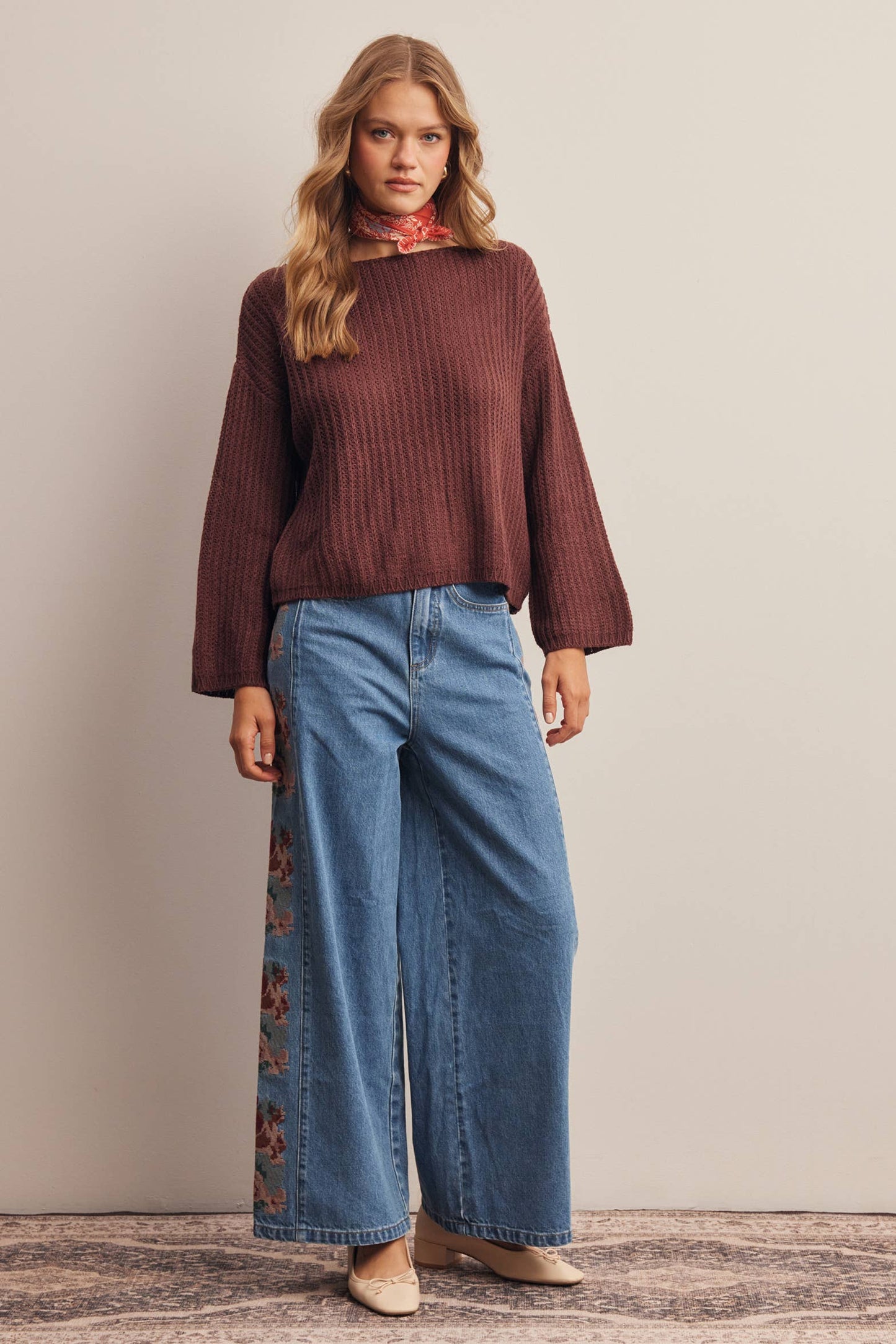 Floral Embroidered Wide Leg Jeans FP0026: Washed Denim, Contemporary, L