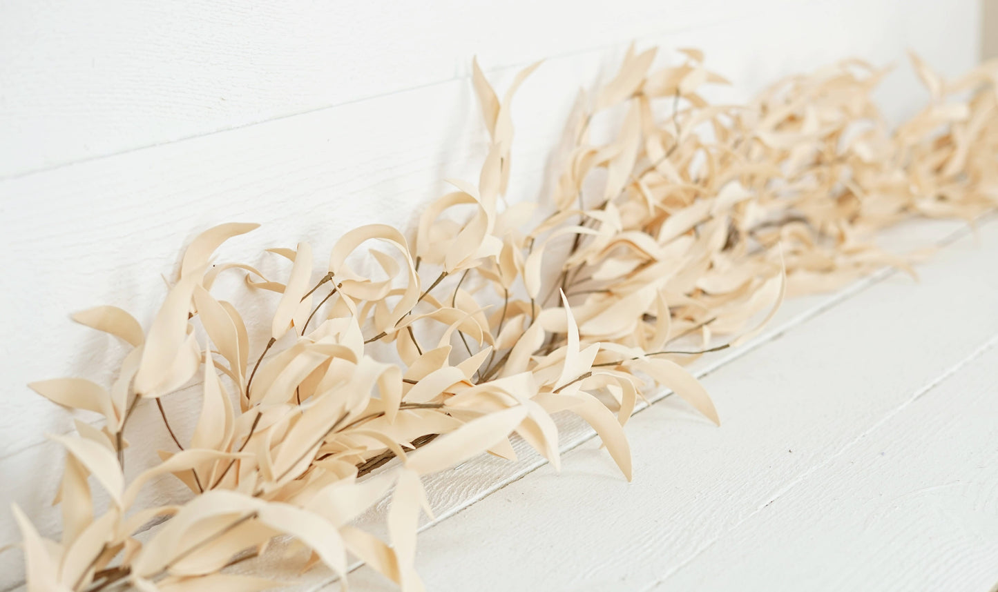 Buttercup Herb Leaves Garland 4.5ft