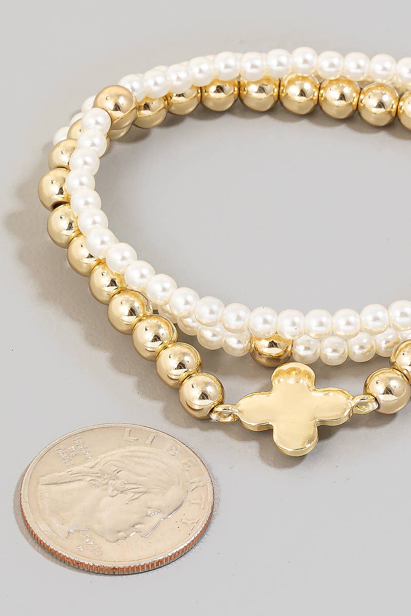 Clover Charm Pearl And Metallic Beaded Bracelet Set: GDCRM