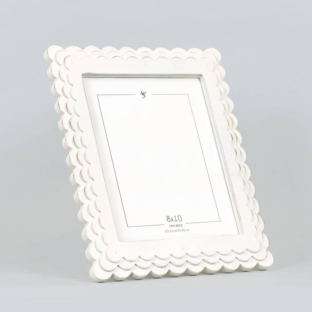 11x13x1 wood scallop photo frame (8x10) white