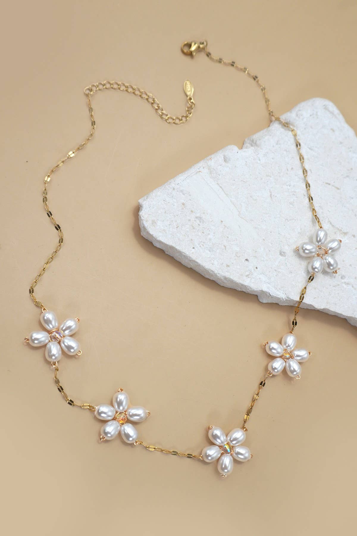 18K Stainless Steel Pearl Flower Necklace