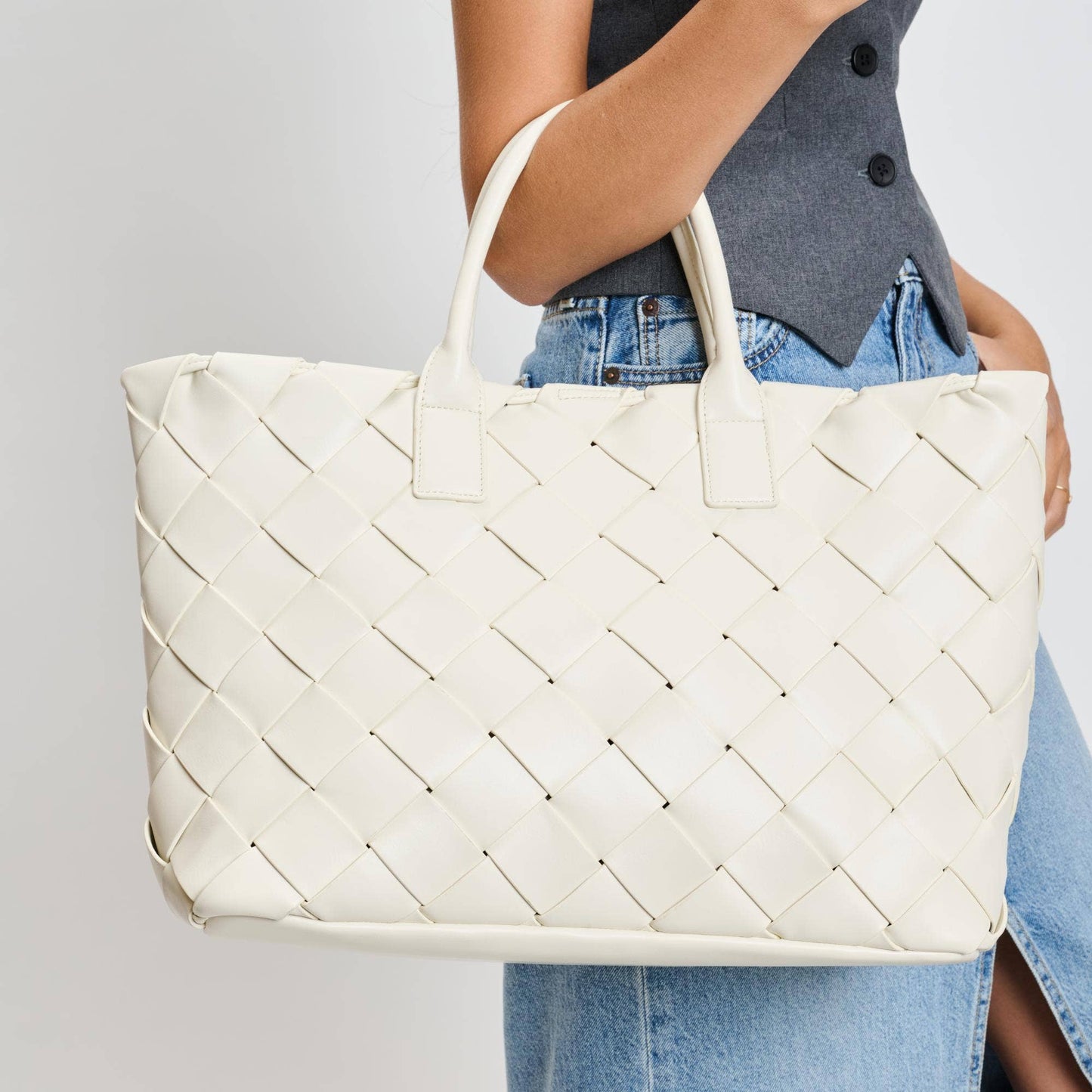 Adeline Woven Tote: Oatmilk