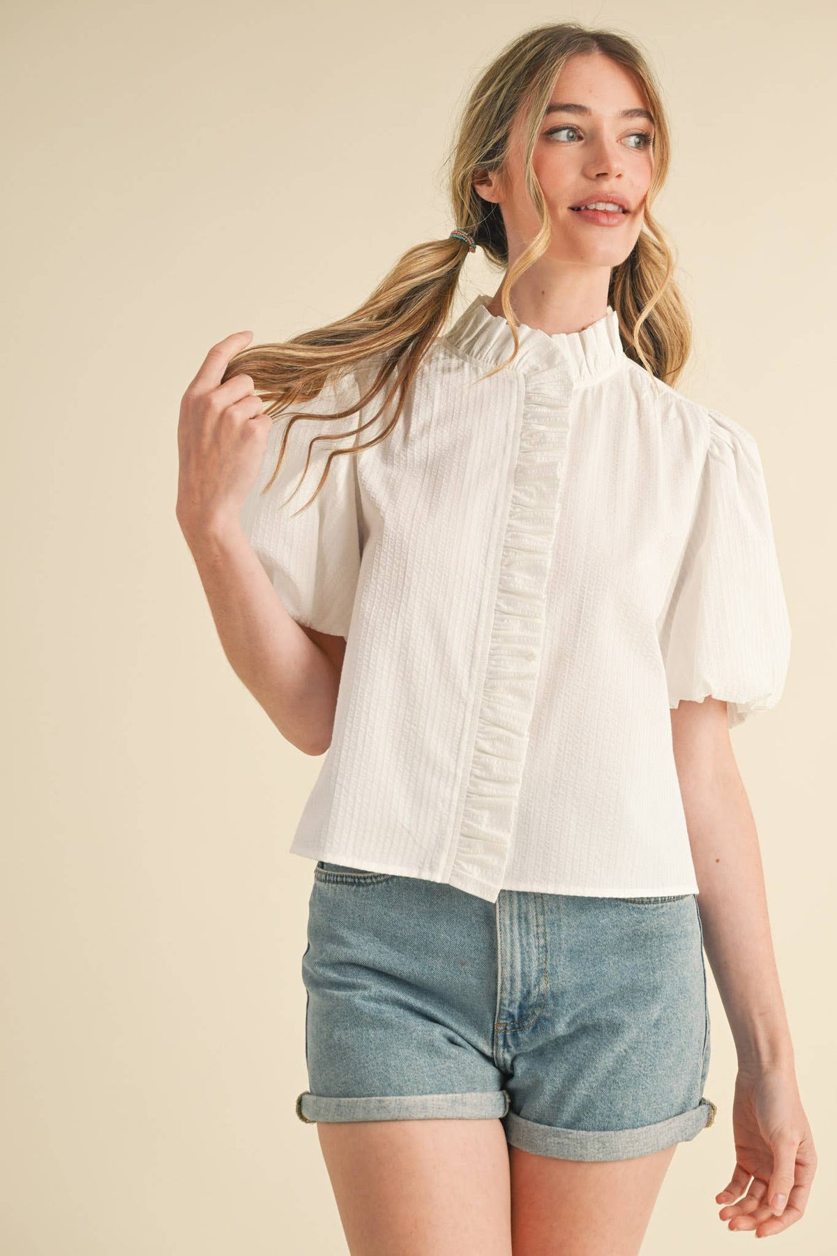 STRIPED RUFFLE BUTTON DOWN TOP MTP3750: PEACH CORAL, L