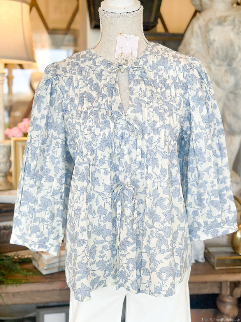 Blue Floral Print 3/4 Sleeve Top