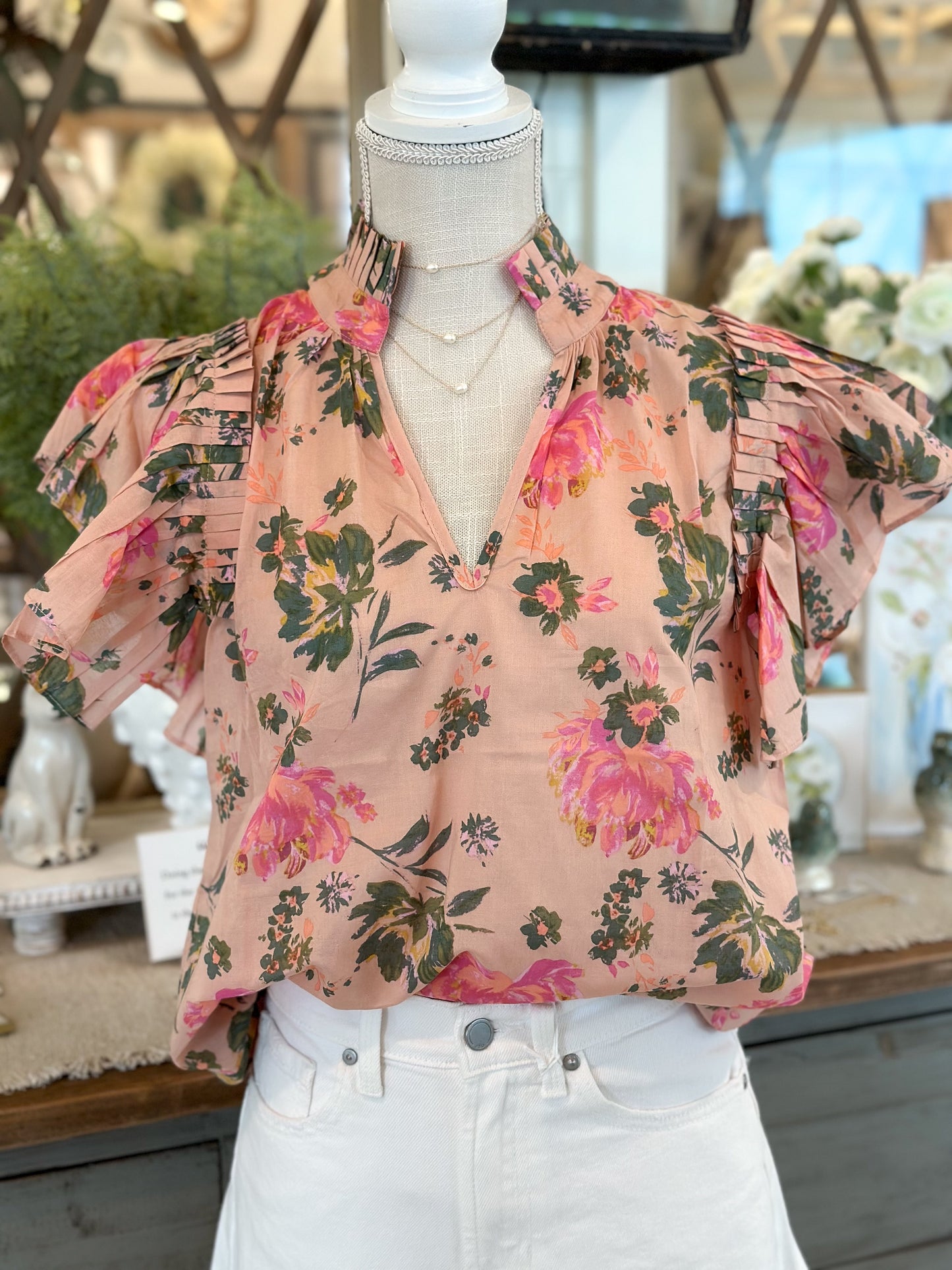 Floral V-neck-Peach Top