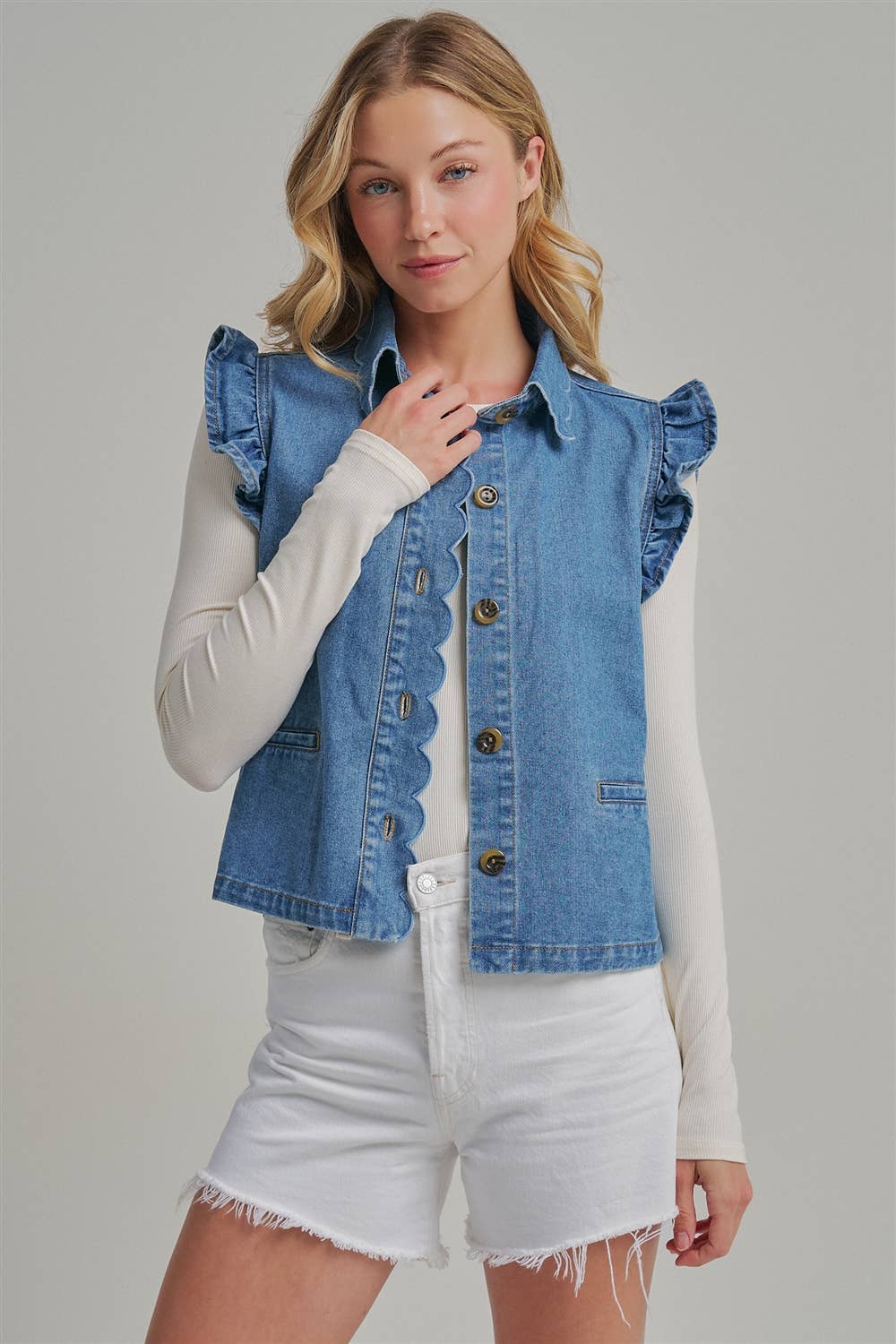 RUFFLED DENIM VEST WITH SCALLOPED COLLAR AND PLACKET BAND: DENIM, S-M-L(2-2-2)