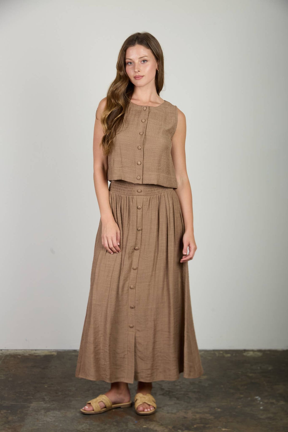 SMOCKED WAIST RUFFLE DETAIL BUTTON DOWN MIDI SKIRT: NATURAL