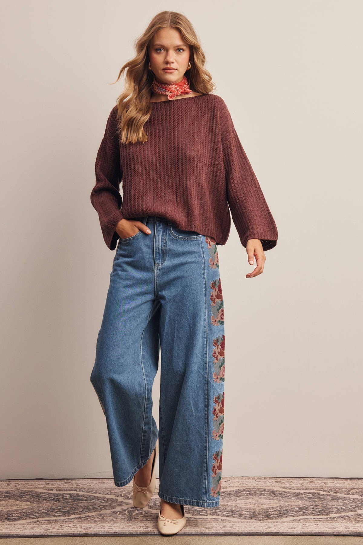 Floral Embroidered Wide Leg Jeans FP0026: Washed Denim, Contemporary, S