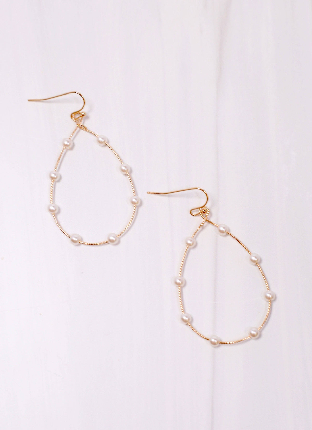 Peakes Pearl Drop Earring GOLD: Default