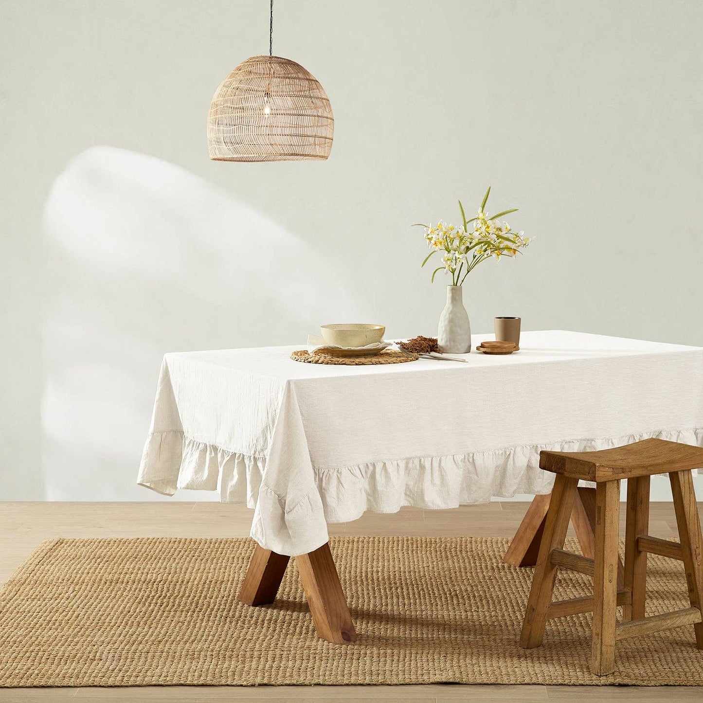 Stonewashed Tablecloth (White)