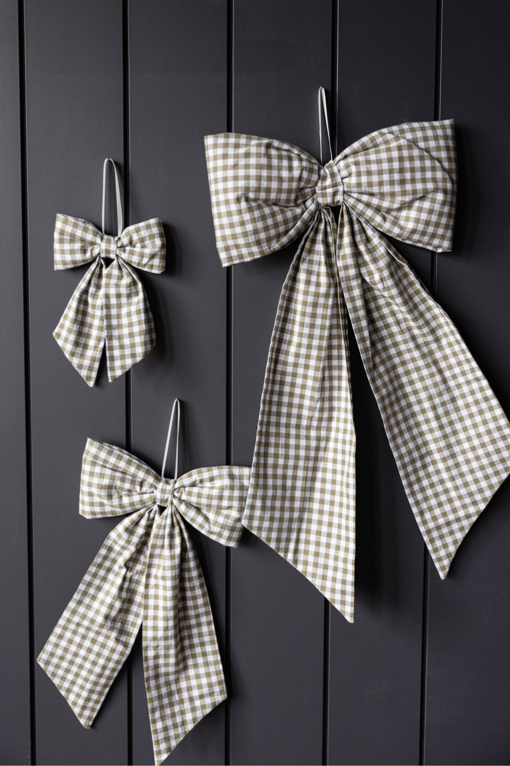 Bow Gingham Green Fabric: Medium